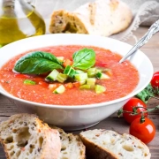 Ispaniškas gazpacho (šaltasis pomidorų sriubos receptas)